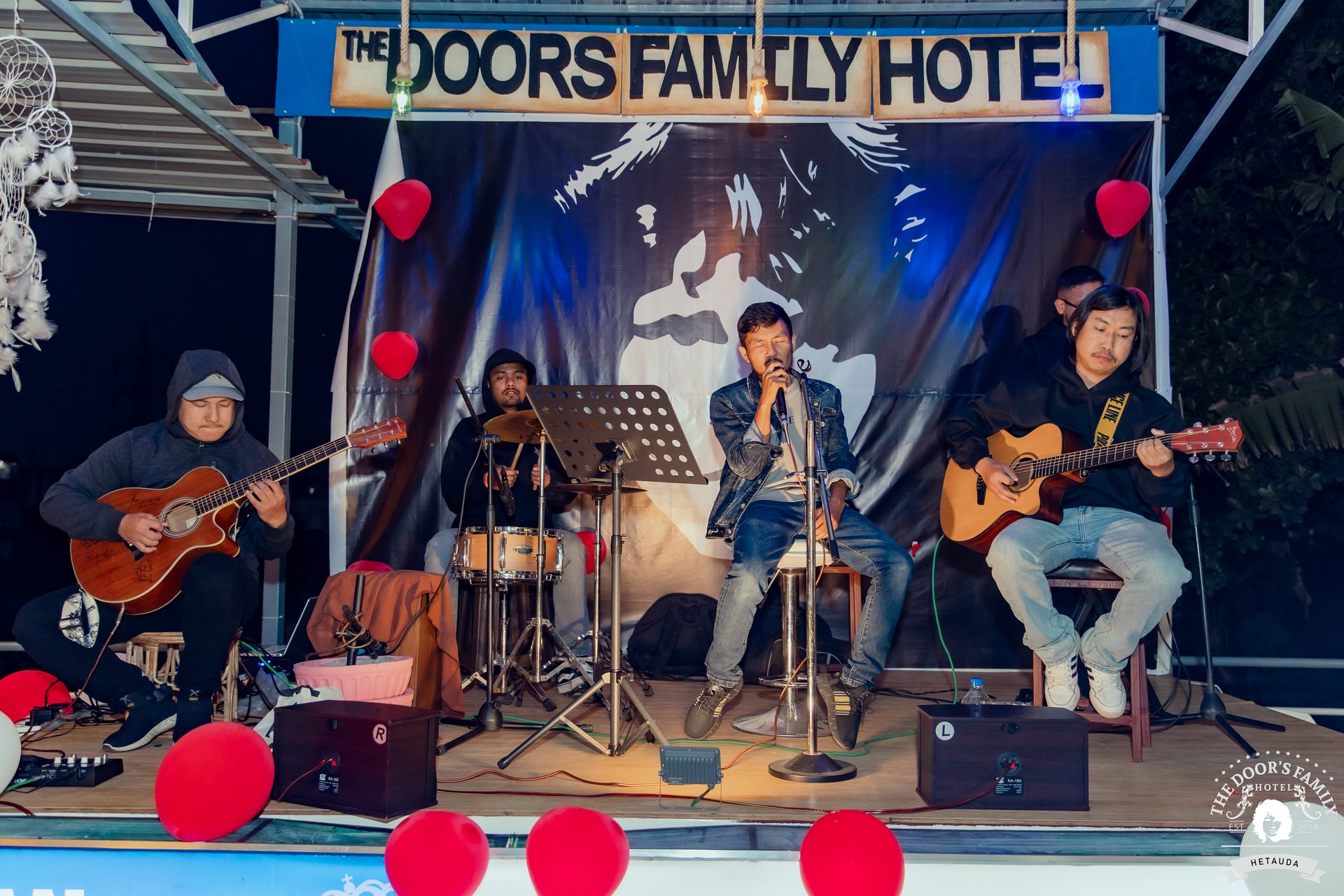 Live music on the garden stage
